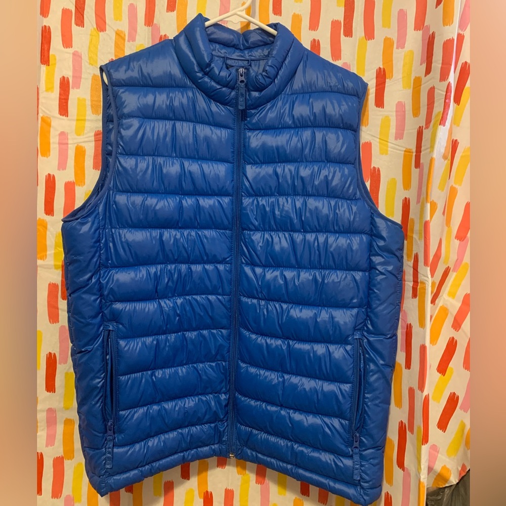 Old Navy Puffer Vest - Men’s Large